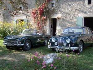 gite holidays southwest france classic car rental swimming pool circuit des remparts angouleme