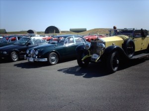 circuit des remparts rally gite holidays classic car rental charente deux sevres citroen ds23ie dsuper5