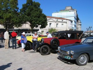 circuit des remparts rally gite holidays classic car rental charente deux sevres citroen ds23ie dsuper5