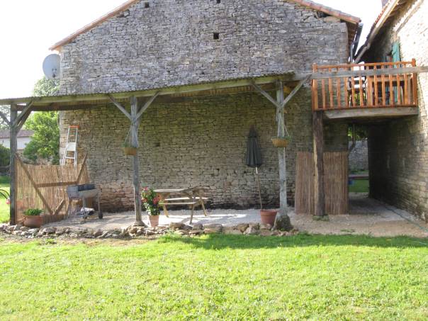 gite holiday poitout-charentes deux-sevres classic car hire citroen ds23ie jaguar mk2