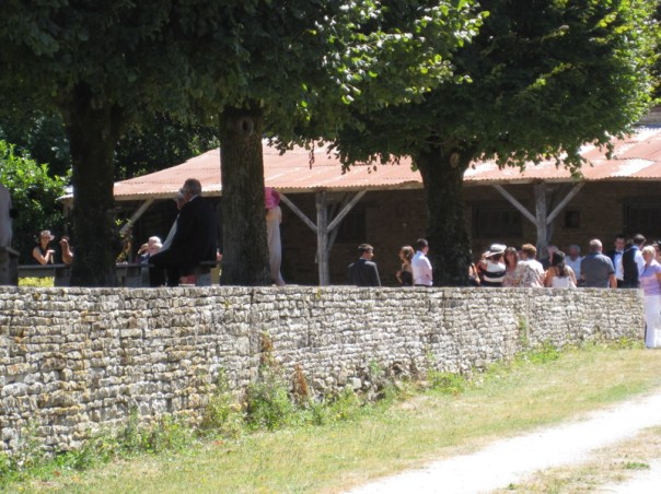 L'Eglise de Saint Jacques Vanzay Deux-Sevres Poitou Charente Wedding Classic Car Hire