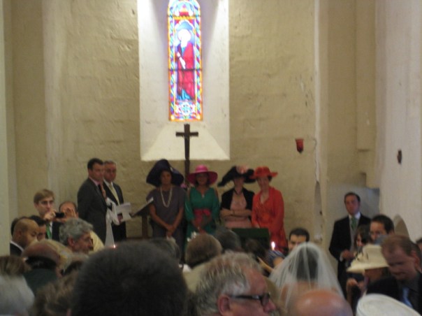 L'Eglise Saint Jacques Vanzay Deux-Sevres Poitou Charente Wedding Classic Car Hire