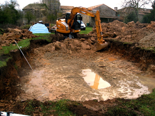 Swimming Pool Gite holiday accommodation in France