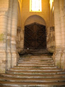 Romanesque church architecture, France. Holidays in France. Gites rentals France