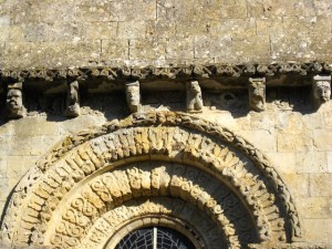 France holidays, gites in Poitou-Charentes, Romanesque architecture