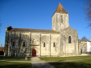 Gite holidays France, Romanesque churches, France